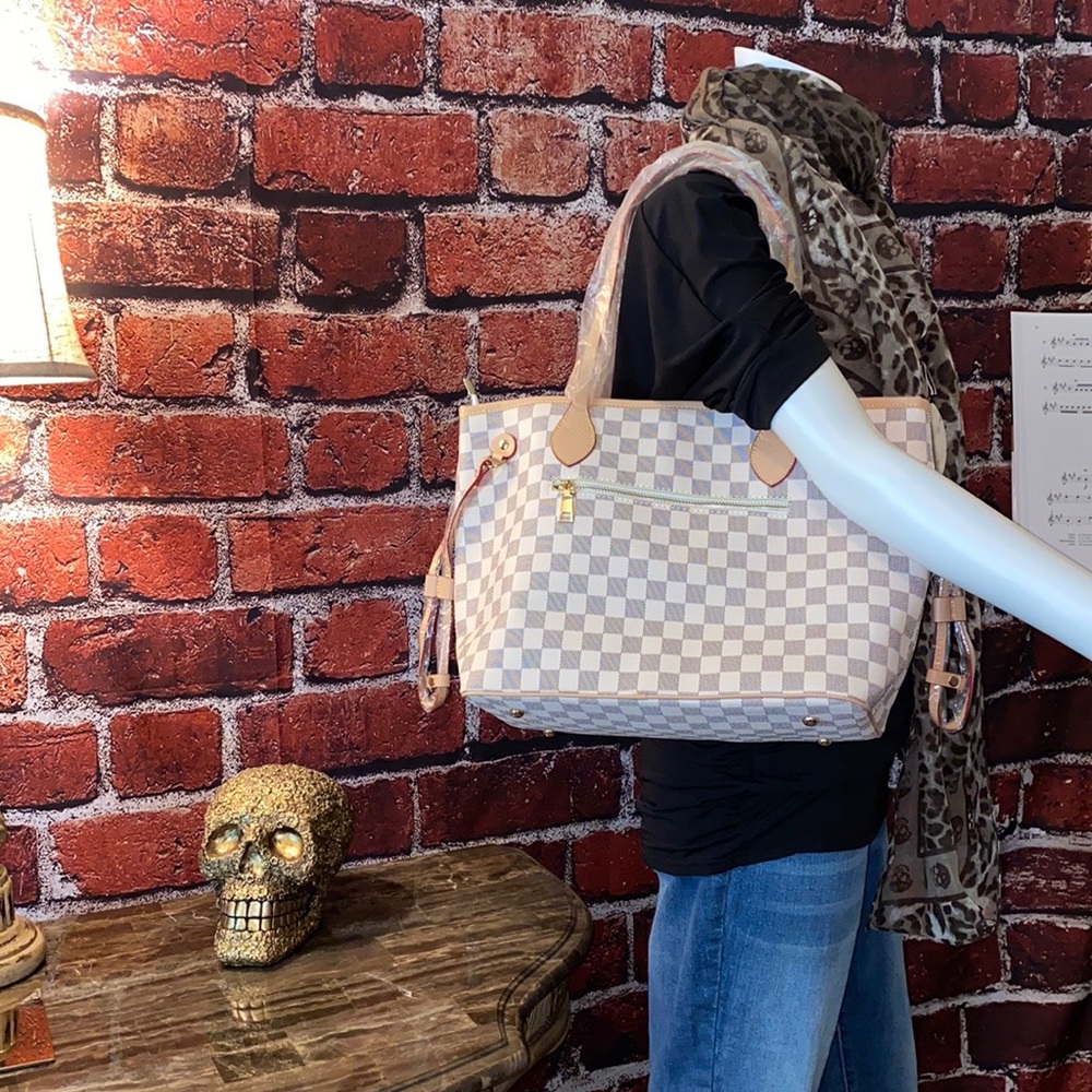 White Checkered Tote Bag - Picture 3 of 4